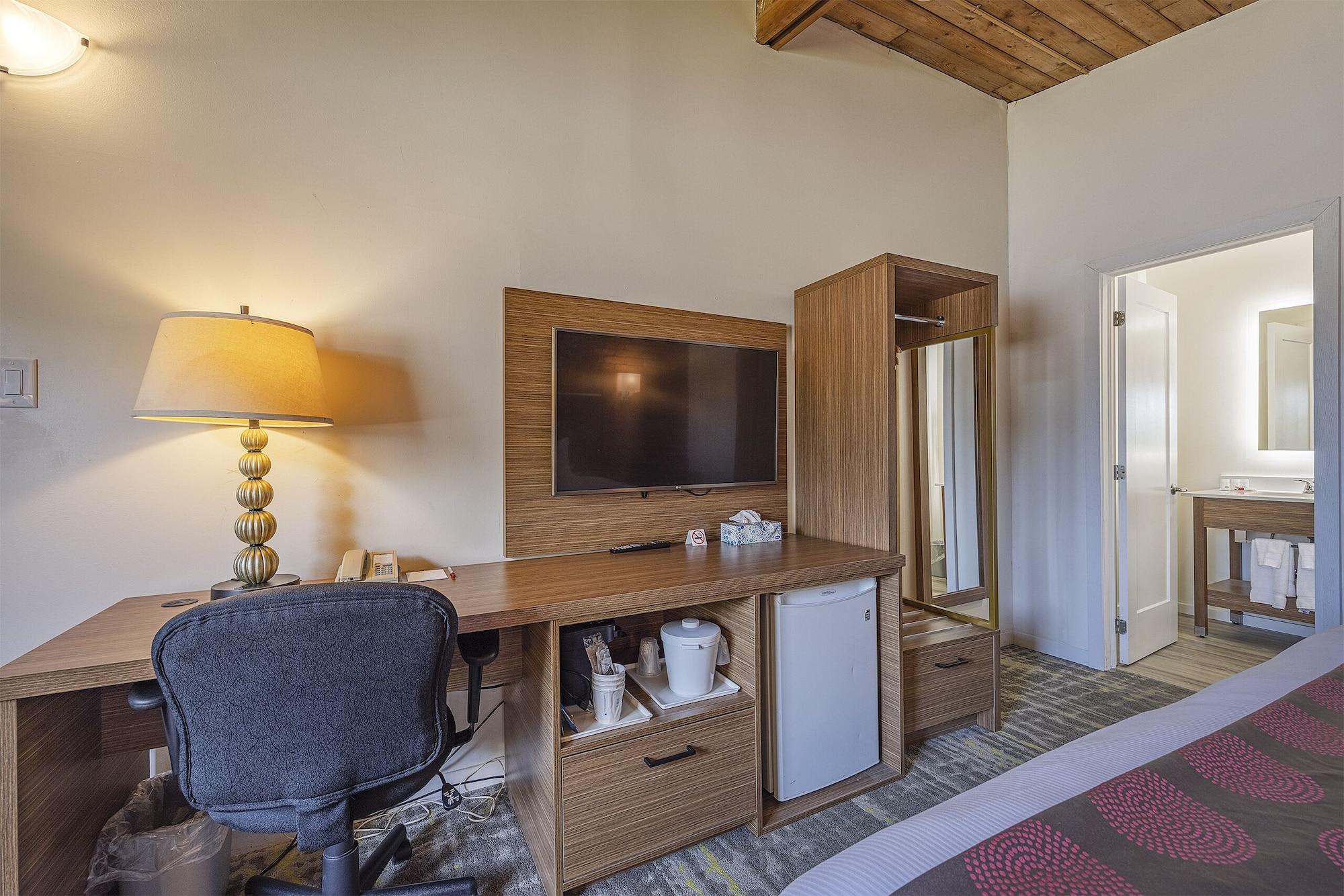 Ramada By Wyndham 1000 Islands Gananoque Exterior foto
